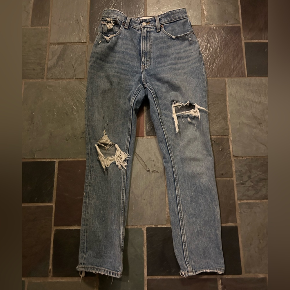 Abercrombie Curve Love High Rise Mom Jean